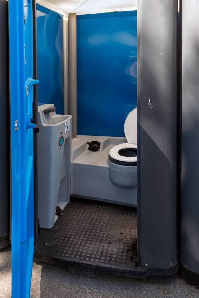 Portable Toilet Options We Offer in Fish Hawk, FL
